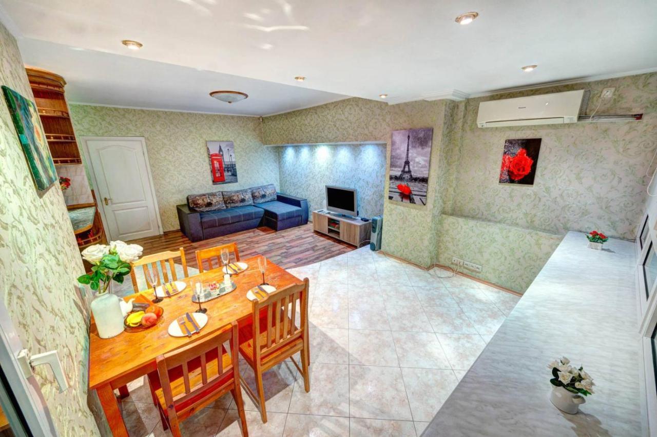 Apartments Of Bogdan Khmelnitsky Kiev Exterior foto