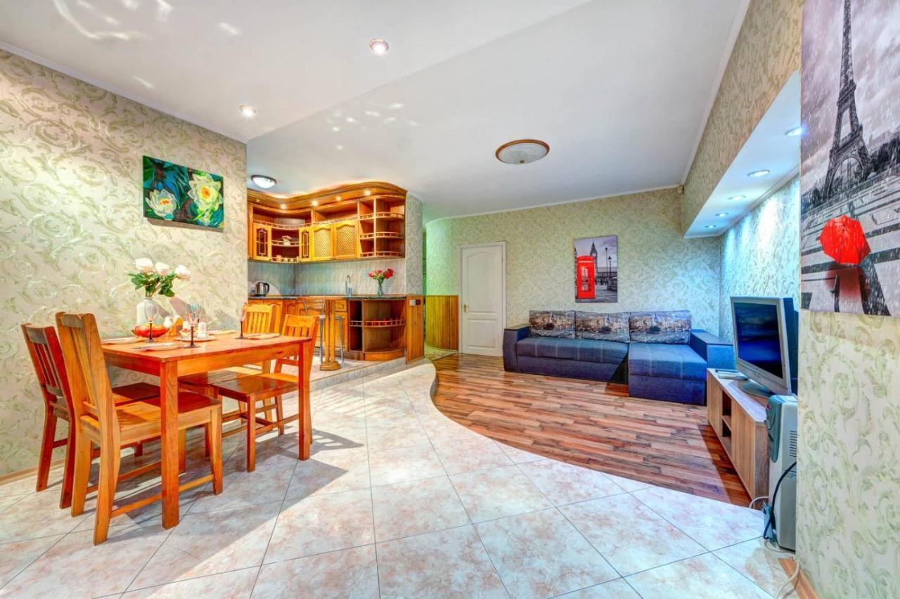 Apartments Of Bogdan Khmelnitsky Kiev Exterior foto